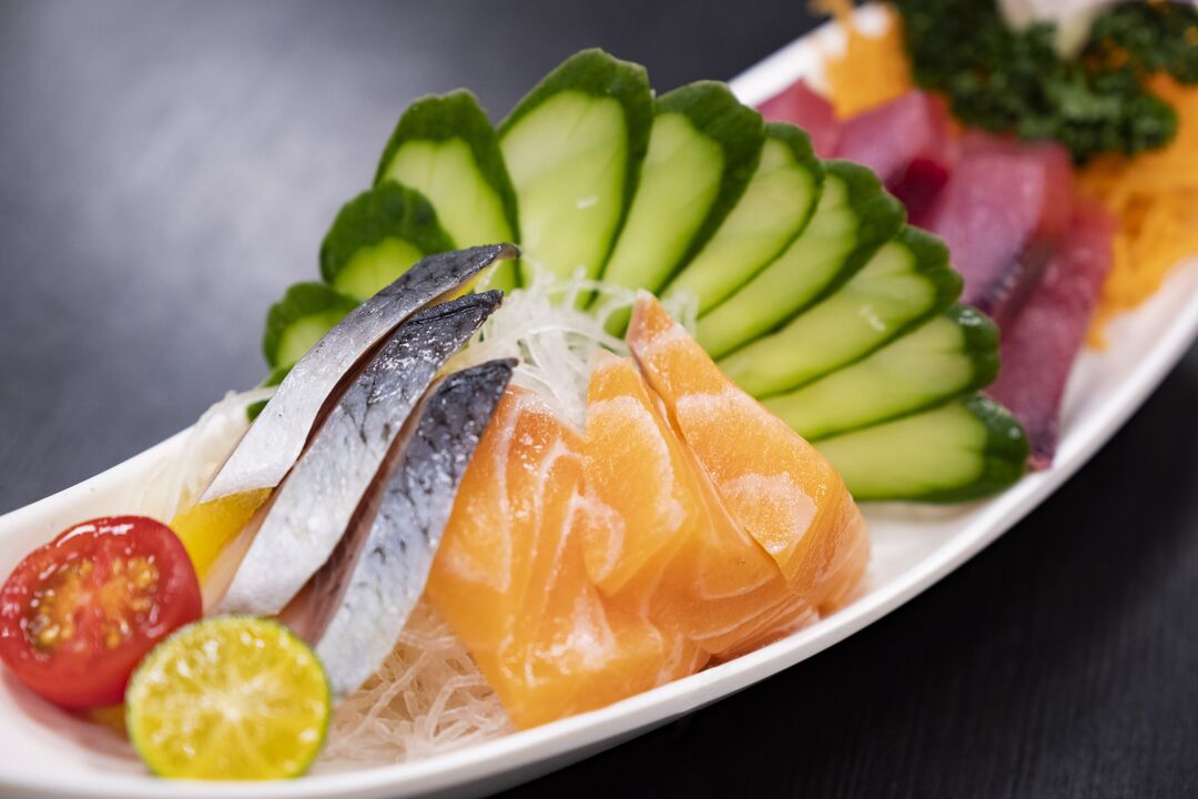 Kala ja köögiviljad on vähese süsivesikusisaldusega ketodieedi tervislikud osad