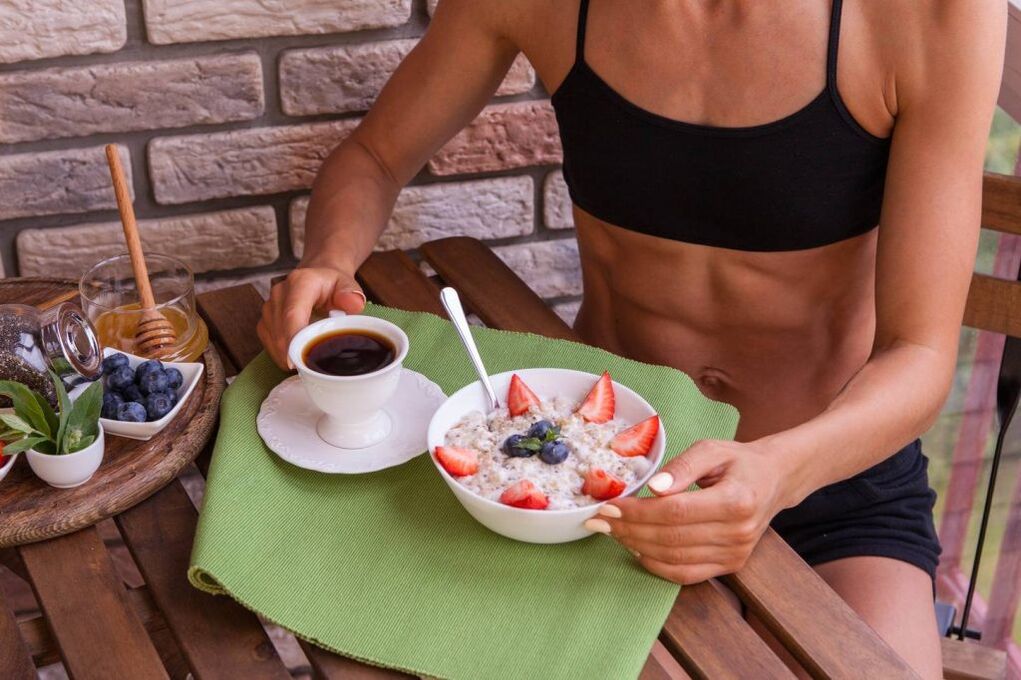 Tervislik hommikusöök koos kalorite kontrolliga kehakaalu langetamiseks